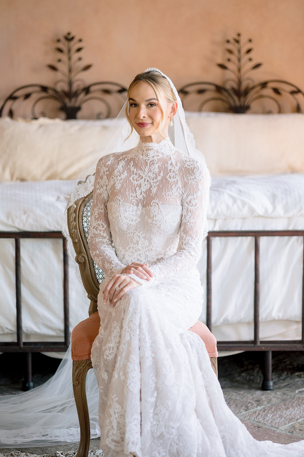 Bridal portrait in lace gown and veil at San Miguel de Allende wedding