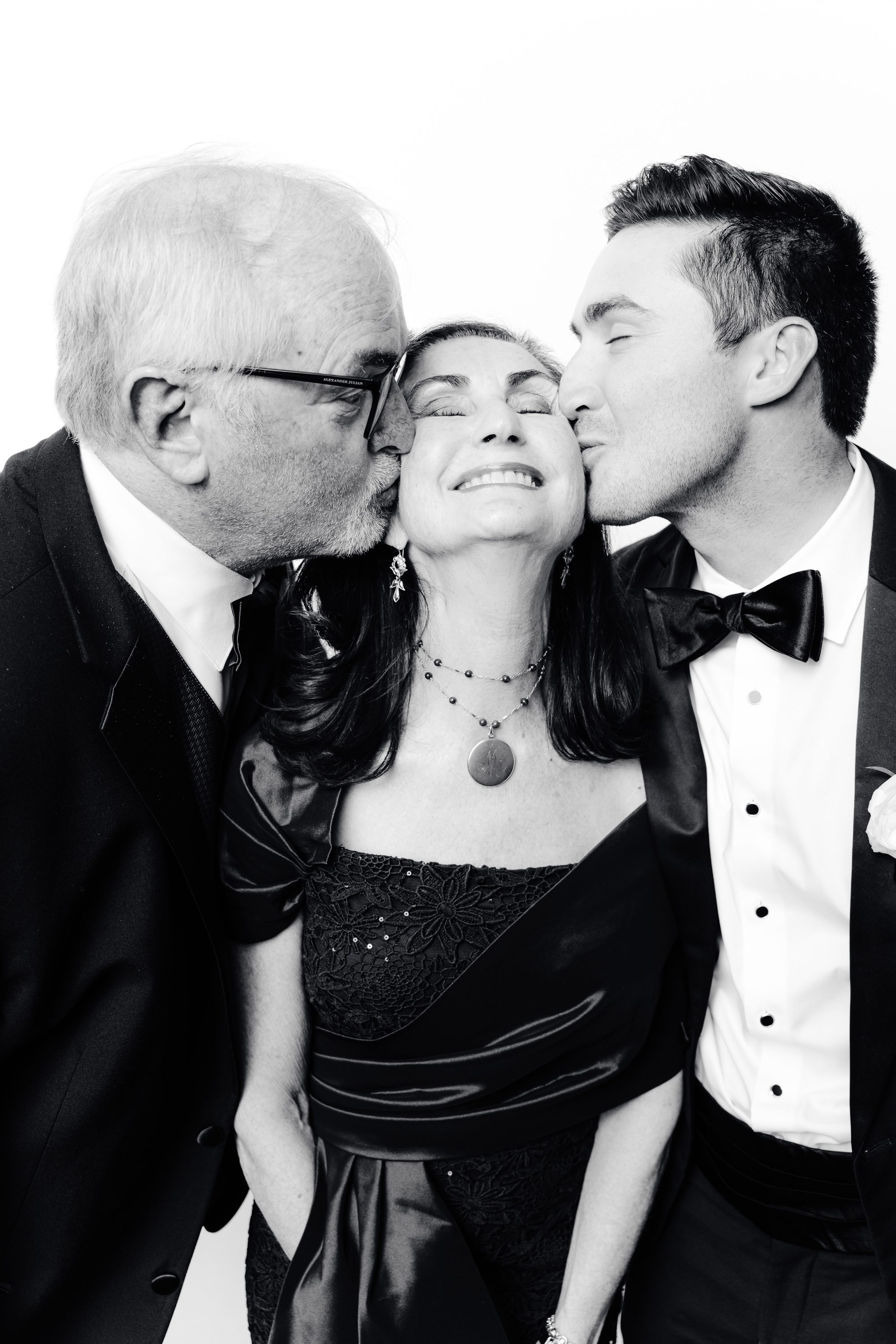 Camarawong portrait booth couple at Houstonian Hotel Houston wedding