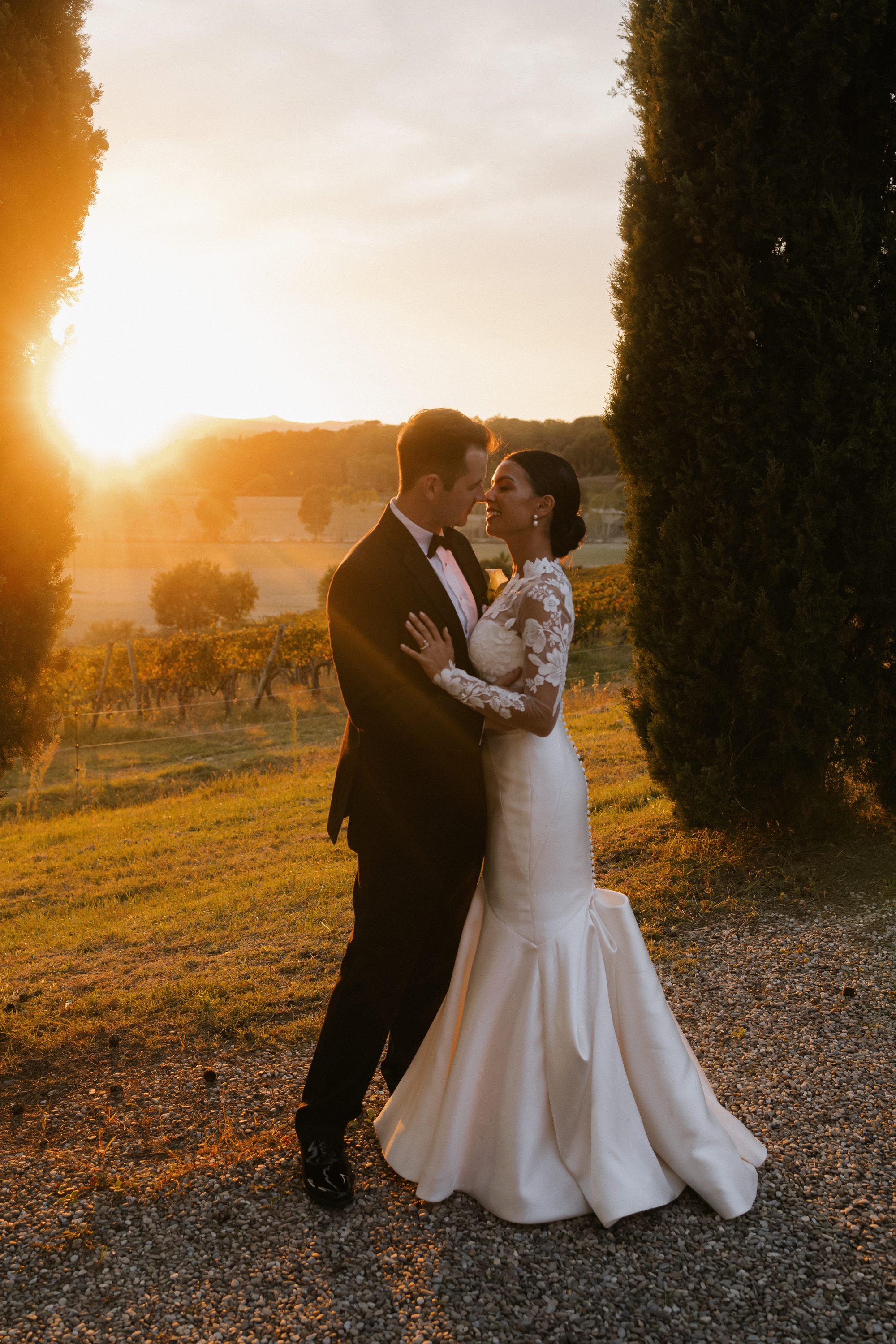 Couple portrait at sunset in Tuscany