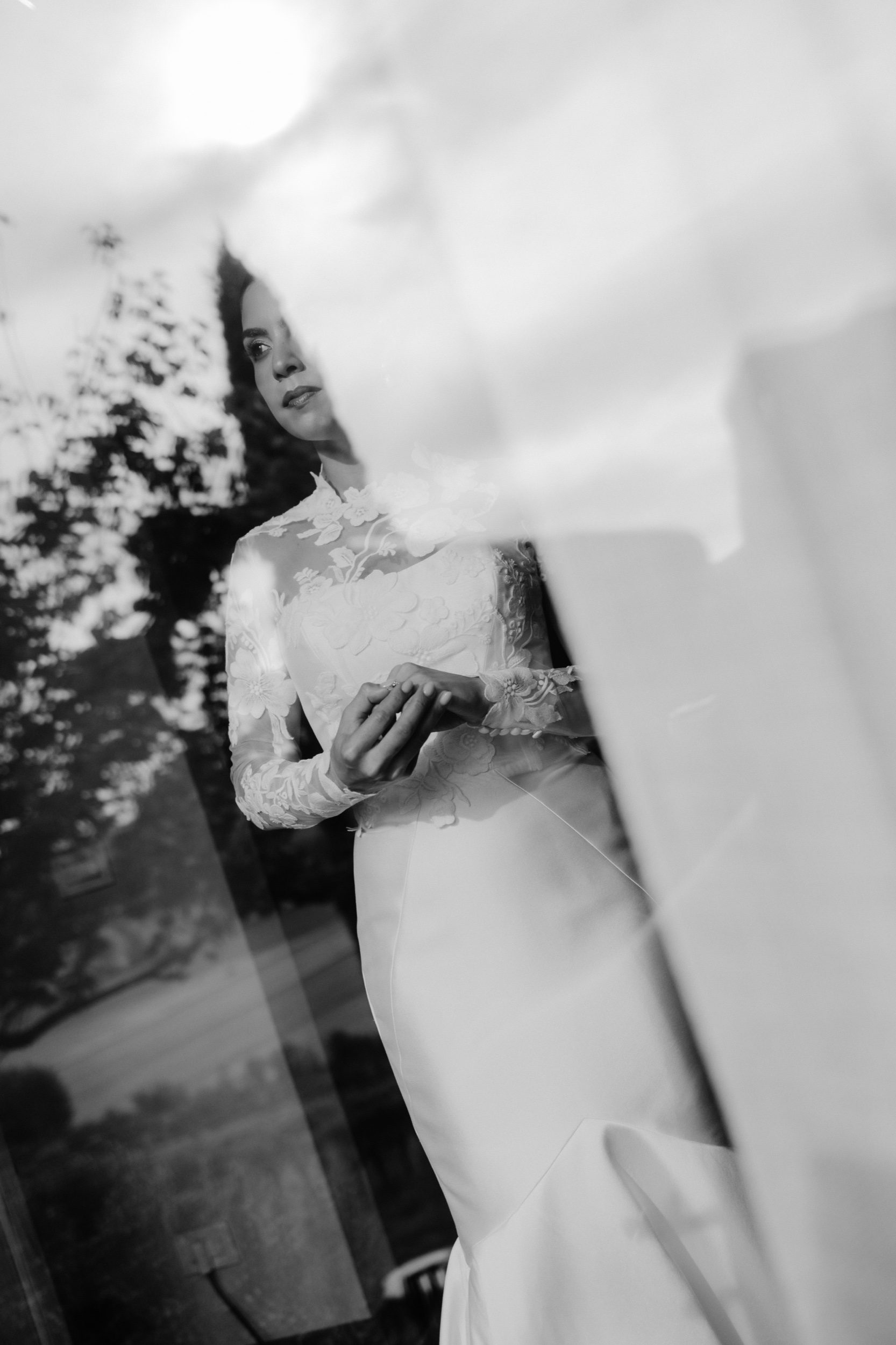 Bridal bouquet with Italian garden roses for Tuscany wedding ceremony